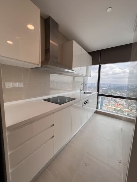 Servis Apartment untuk Disewa di Crown Residences @ Pavilion Damansara Heights - Peter Sek - Kitchen - PropertyGuru.com.my