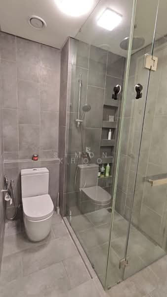 Servis Apartment untuk Dijual di Ativo Suites @ Damansara Avenue - Simon Khoo - Bathroom - PropertyGuru.com.my