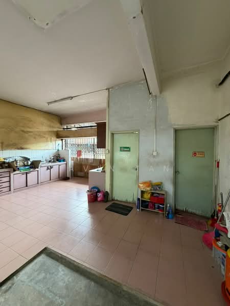 Kedai untuk Disewa di Taman Desa Jaya (Johor Bahru) - Kavin Tan - Kitchen - PropertyGuru.com.my