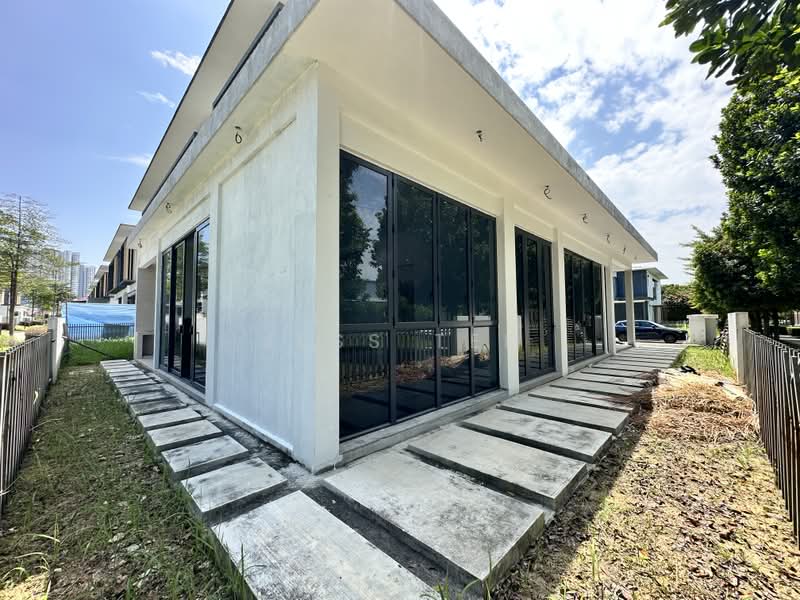 Rumah Berkembar untuk Dijual di Setia Alam (Selangor) - Jess Tee - Exterior - PropertyGuru.com.my