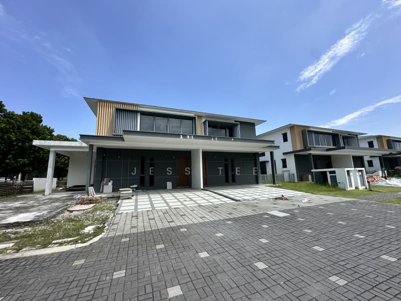 Rumah Berkembar untuk Dijual di Setia Alam (Selangor) - Jess Tee - Exterior - PropertyGuru.com.my