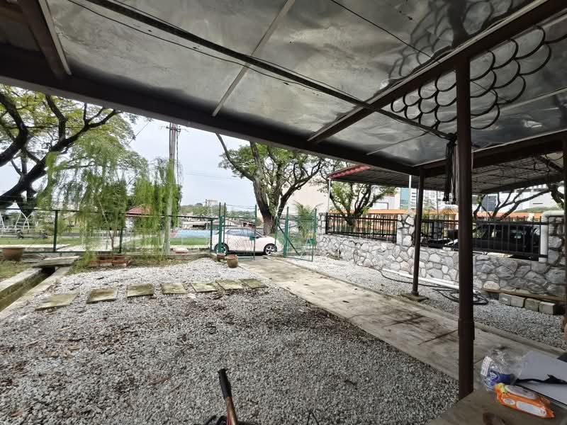 Rumah Berkembar untuk Dijual di Petaling Jaya (Selangor) - Lee Joanne - Exterior - PropertyGuru.com.my