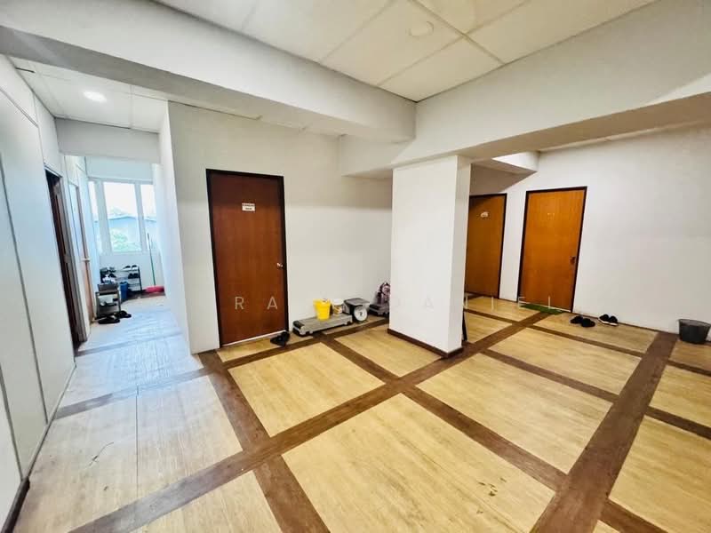 Shop / Office for Sale in Glenmarie (Selangor) - Ashraff Daniel - PropertyGuru.com.my