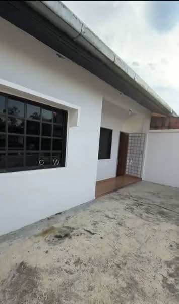 Semi-Detached House for Rent in Taman Kolam Air (Johor Bahru) - Gwen Lim - PropertyGuru.com.my