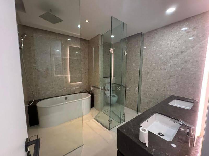 Kediaman Servis untuk Disewa di Crown Residences @ Pavilion Damansara Heights - Peter Sek - Bathroom - PropertyGuru.com.my