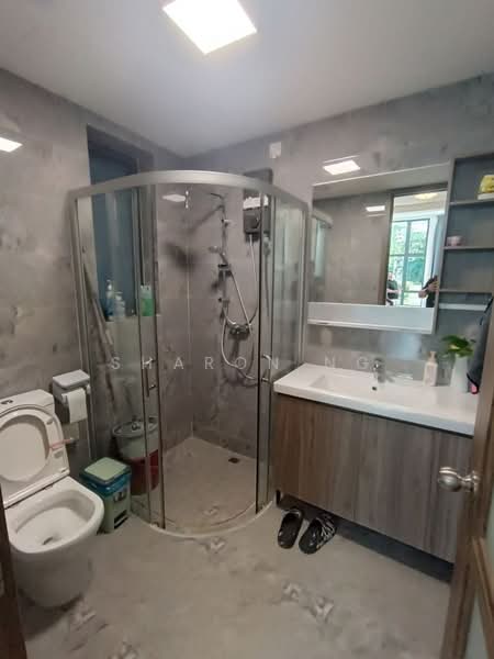 Rumah Kluster untuk Dijual di Forest City (Gelang Patah) - Sharon Ng - Bathroom - PropertyGuru.com.my