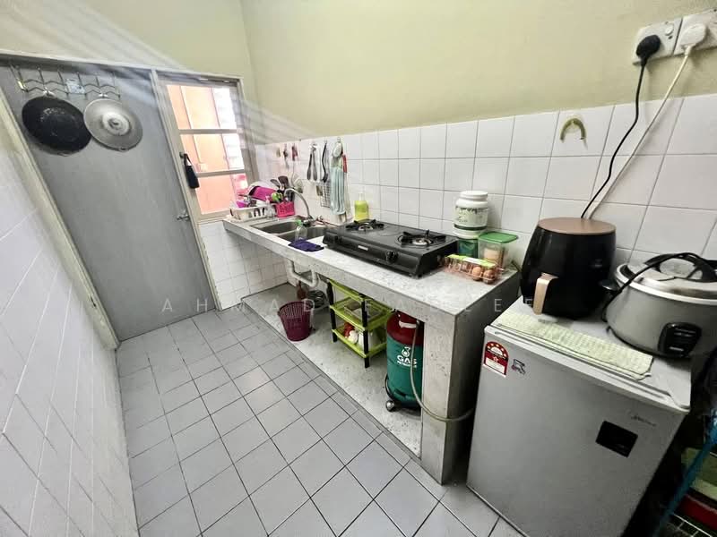 Apartment for Sale at Pangsapuri Opal - Ahmad Fadlee - PropertyGuru.com.my