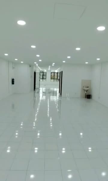 Office for Rent in Kajang (Selangor) - Farah Hanan - Interior - PropertyGuru.com.my