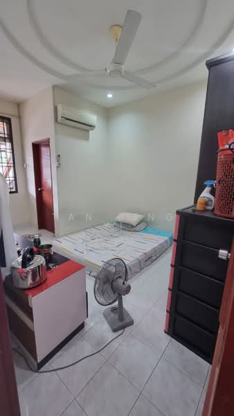 Rumah Teres 1 Tingkat untuk Dijual di Taman Puteri Wangsa (Ulu Tiram) - Tan Bing Yi - Bedroom - PropertyGuru.com.my