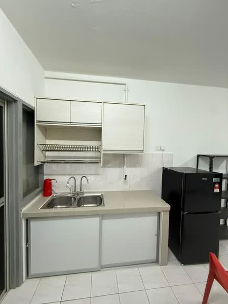 Apartment for Rent at Pangsapuri Cemara - Ken Cheah - Kitchen - PropertyGuru.com.my
