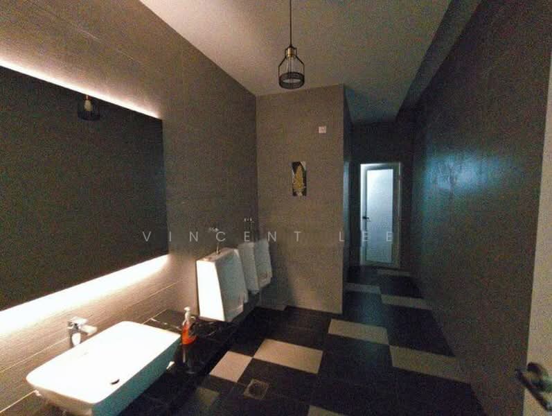 Detached Factory for Sale in Taman Sri Haneco (Semenyih) - Vincent Lee - Bathroom - PropertyGuru.com.my