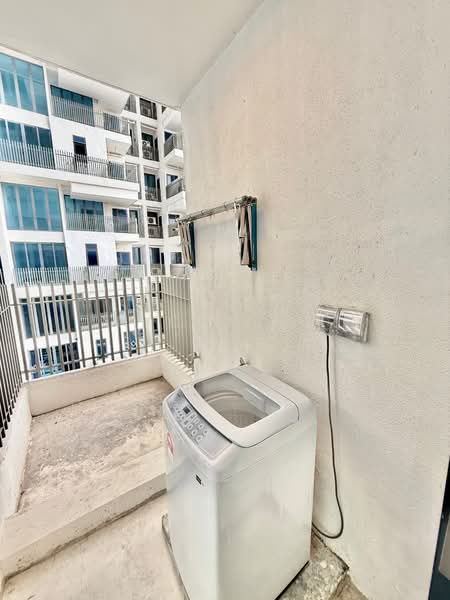 Kondominium untuk Disewa di The Luxe By Infinitum - Nicholas Teoh - Balcony - PropertyGuru.com.my