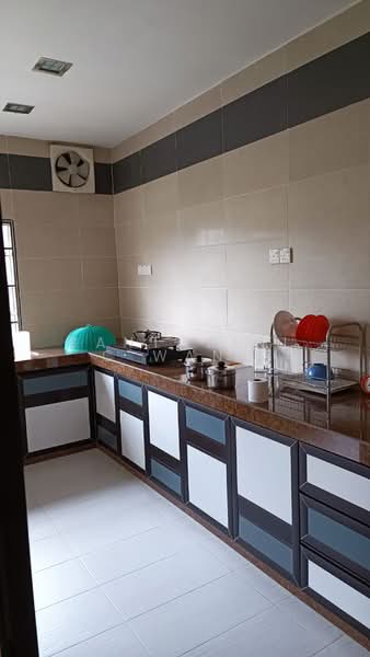 2-storey Terraced House for Rent in Taman Putri Kulai (Kulai) - Santorinic Wang - Kitchen - PropertyGuru.com.my