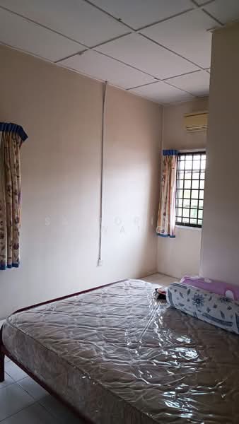 2-storey Terraced House for Rent in Taman Putri Kulai (Kulai) - Santorinic Wang - Bedroom - PropertyGuru.com.my