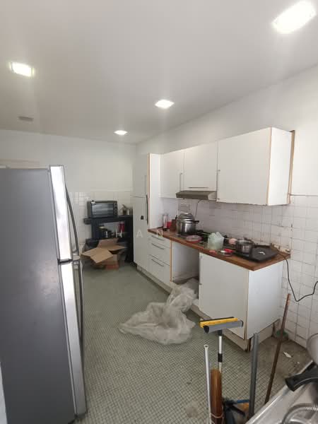 Rumah Teres 2 Tingkat untuk Disewa di Taman Overseas Union (Taman Oug) (Jalan Klang Lama (Old Klang Road)) - Han . - Kitchen - PropertyGuru.com.my