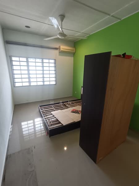 Rumah Teres 2 Tingkat untuk Disewa di Taman Overseas Union (Taman Oug) (Jalan Klang Lama (Old Klang Road)) - Han . - Bedroom - PropertyGuru.com.my