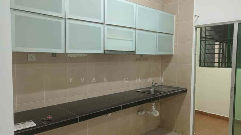 Servis Apartment untuk Dijual di OUG Parklane - Evan Chan - Kitchen - PropertyGuru.com.my