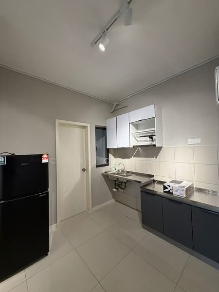 Condominium for Rent at Vierra Residence - Carlos Ng - Kitchen - PropertyGuru.com.my
