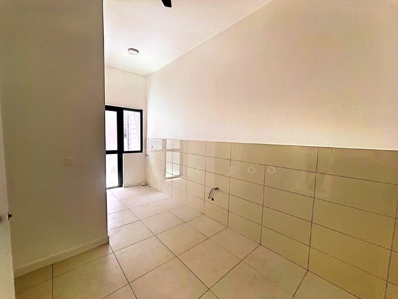 2-storey Terraced House for Rent in Sungai Buloh (Selangor) - Alicia Soo - Kitchen - PropertyGuru.com.my
