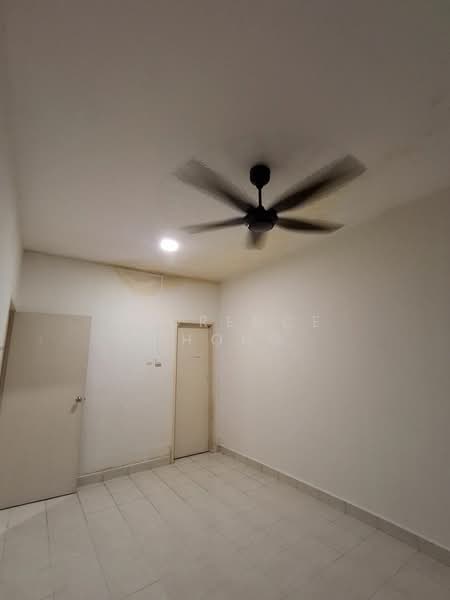 Apartment for Rent at Seri Molek Perdana - Florence Thong - Interior - PropertyGuru.com.my