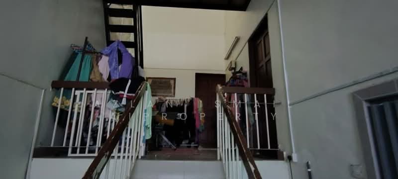 1.5-storey Terraced House for Sale in Setia Tropika (Johor Bahru) - Azlan Ismail aiproperty - Interior - PropertyGuru.com.my