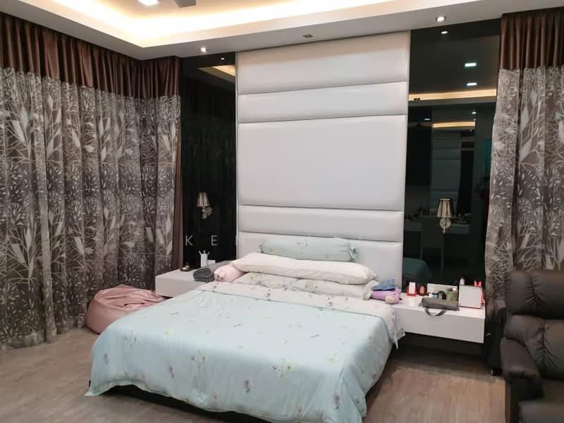 Semi-Detached House for Sale in Bandar Puteri Puchong (Puchong) - Kent Lai - Bedroom - PropertyGuru.com.my
