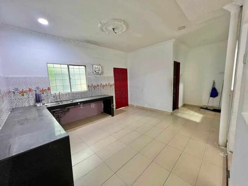 Rumah Teres 2 Tingkat untuk Disewa di Taman Sri Andalas (Klang) - Eric Yap - Kitchen - PropertyGuru.com.my