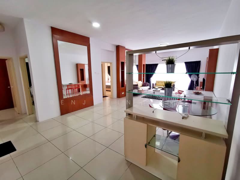 Kondominium untuk Dijual di East Lake Residence - Benjamin Siew - Living Room - PropertyGuru.com.my