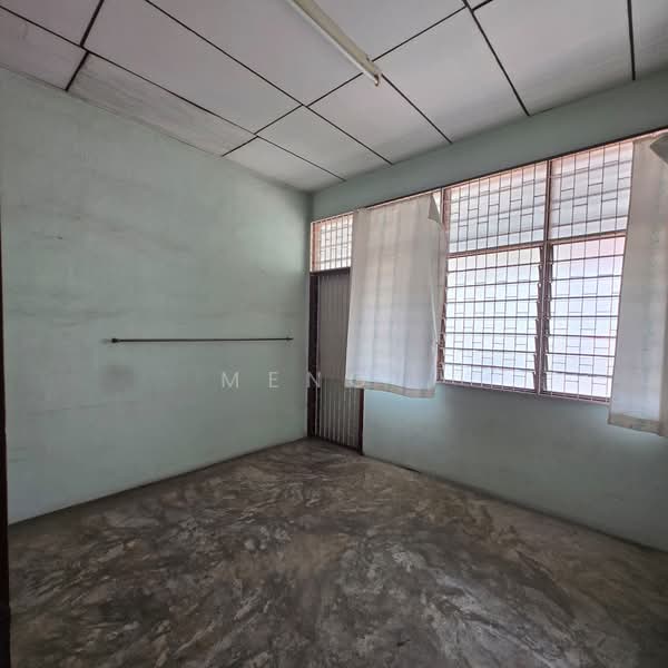 Rumah Teres 2 Tingkat untuk Dijual di Island Park (Jelutong) - Meng . - Interior - PropertyGuru.com.my