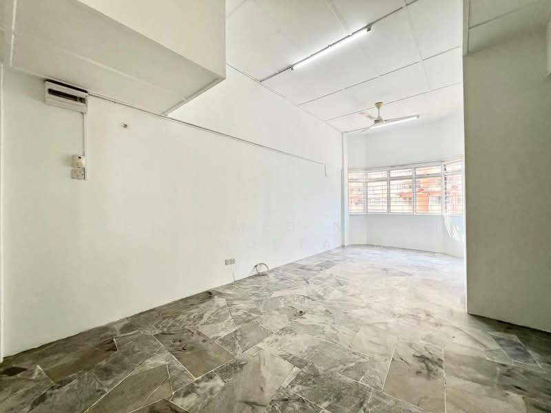 Apartment for Sale at Vista Seri Putra - Muhammed Nazri bin Mustapha - Interior - PropertyGuru.com.my