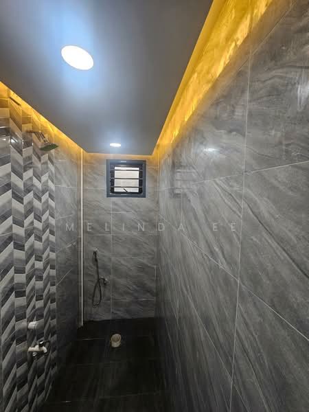 2-storey Terraced House for Sale in Taman Bukit Kempas (Tampoi) - Melinda Ee - Bathroom - PropertyGuru.com.my