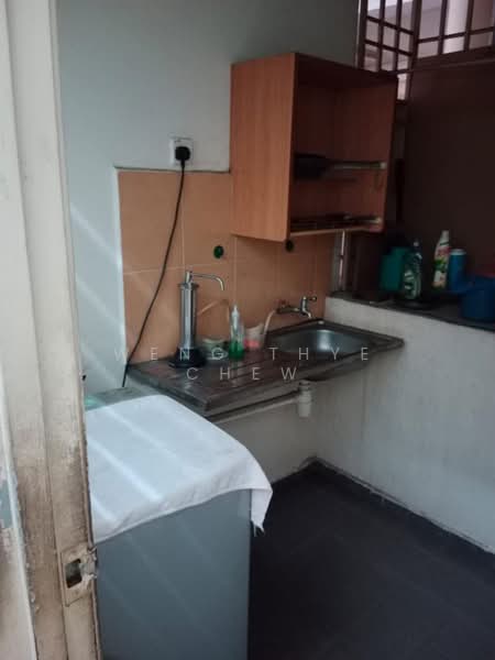 Pangsapuri untuk Disewa di Sri Mekar 2 - Weng Thye Chew - PropertyGuru.com.my