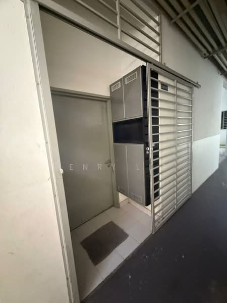 Pangsapuri untuk Disewa di Gapura Bayu - Henry Lee - Entrance - PropertyGuru.com.my
