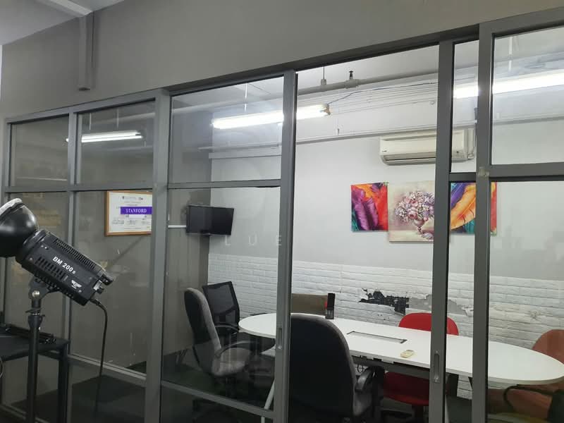 Shop / Office for Sale in Kelana Jaya (Petaling Jaya) - Lue . - Interior - PropertyGuru.com.my