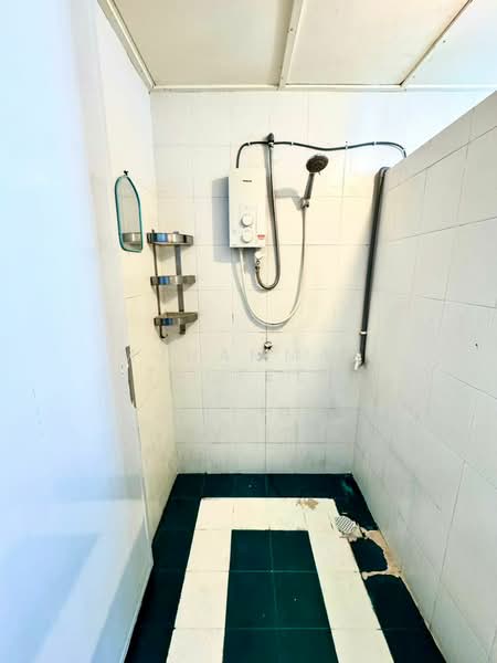 Apartment for Rent at Rimba 2 - Muhammad Taufeeq - Bathroom - PropertyGuru.com.my