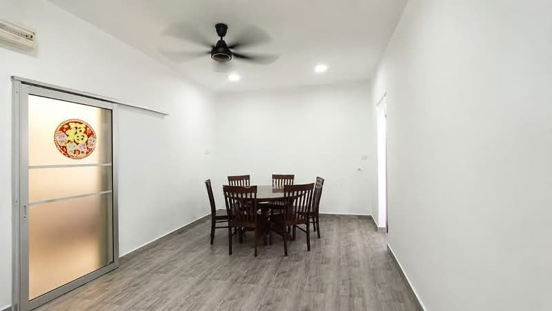 Rumah Teres 2 Tingkat untuk Dijual di Station 18 (Ipoh) - Marcus Seng - Dining Room - PropertyGuru.com.my