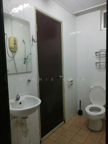 2-storey Terraced House for Sale in Kota Kemuning (Shah Alam) - Dennix Chin - Bathroom - PropertyGuru.com.my
