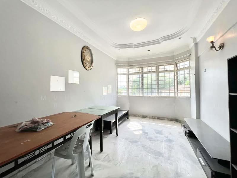 Apartment for Sale at Vista Seri Putra - Muhammed Nazri bin Mustapha - Living Room - PropertyGuru.com.my
