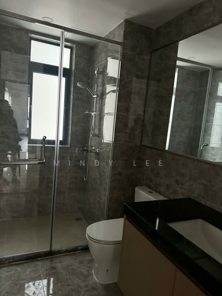 Kondominium untuk Dijual di R&F Princess Cove Phase 2-Seine Region - Mindy Lee - Bathroom - PropertyGuru.com.my