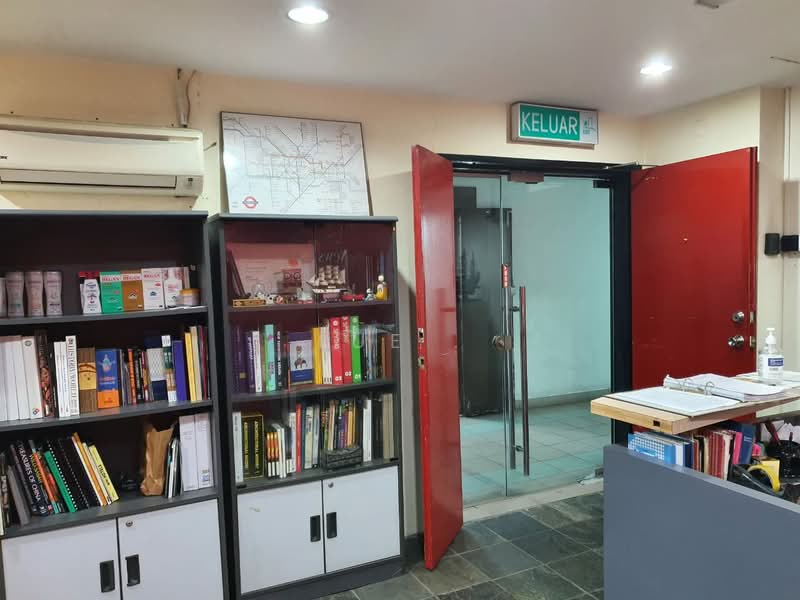 Shop / Office for Sale in Kelana Jaya (Petaling Jaya) - Lue . - Interior - PropertyGuru.com.my