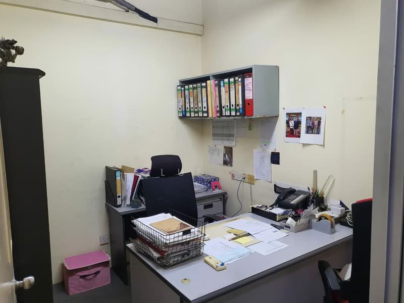 Shop / Office for Sale in Kelana Jaya (Petaling Jaya) - Lue . - Interior - PropertyGuru.com.my