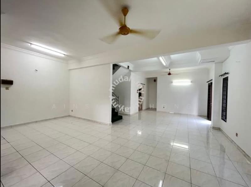 Semi-Detached House for Sale in Taman Lapangan Pelangi (Simpang Pulai) - Ainsley Thong - Living Room - PropertyGuru.com.my