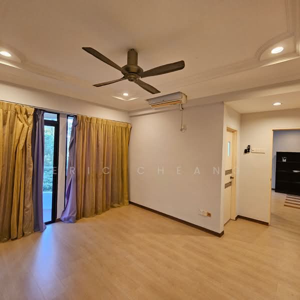 Condominium for Sale at Twin Towers - Eric Cheang - Living Room - PropertyGuru.com.my