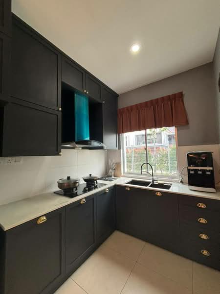 Rumah Teres 2 Tingkat untuk Disewa di Iskandar Puteri (Nusajaya) (Johor) - Li Min - Kitchen - PropertyGuru.com.my