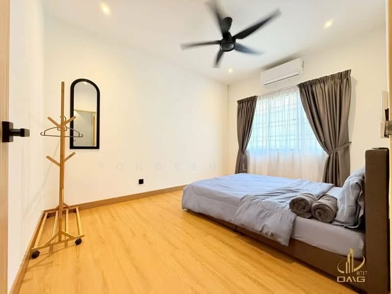 2-storey Terraced House for Sale in Setia Indah (Setia Alam) - Yongsen Lim - Bedroom - PropertyGuru.com.my