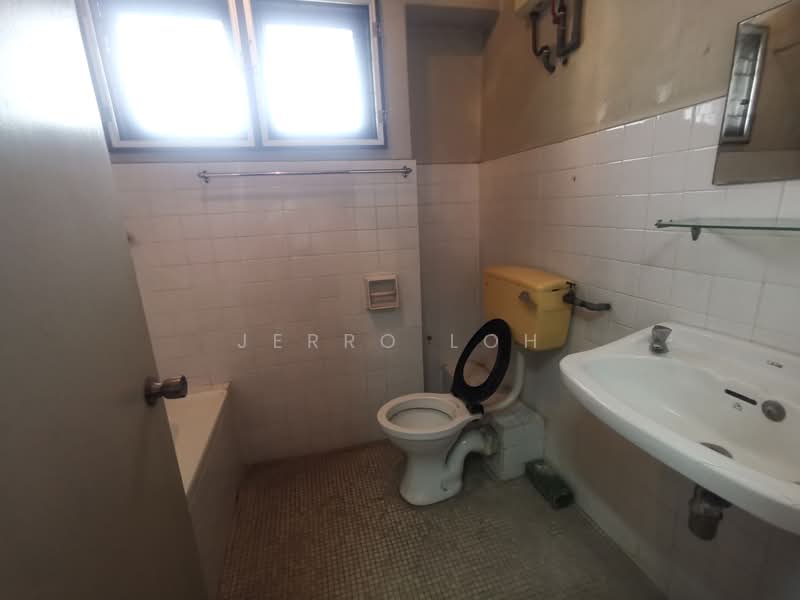 Rumah Teres 2 Tingkat untuk Dijual di Bangsar (Kuala Lumpur) - Jerro Loh - Bathroom - PropertyGuru.com.my
