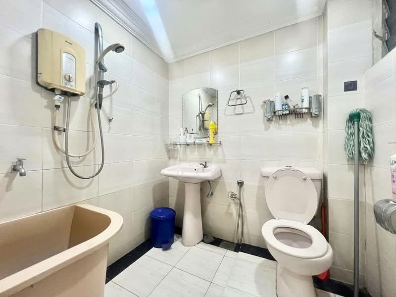 Rumah Teres 2 Tingkat untuk Dijual di Bandar Baru Bangi (Selangor) - Muhammed Nazri bin Mustapha - Bathroom - PropertyGuru.com.my