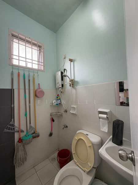 1.5-storey Terraced House for Sale in Johor Bahru (Johor) - Fion Lee - Bathroom - PropertyGuru.com.my