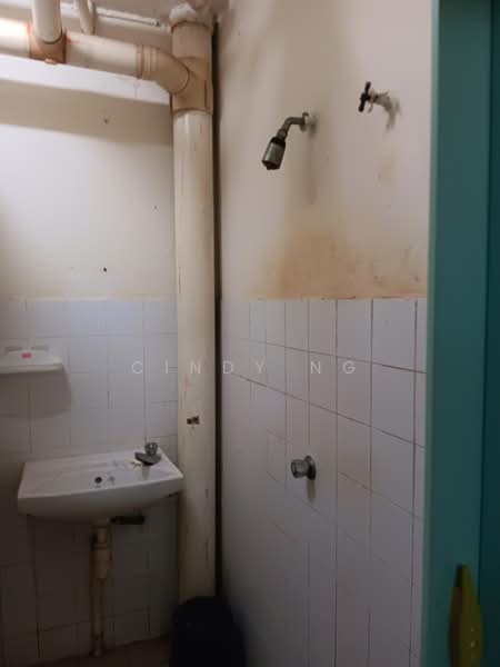 Shop / Office for Rent in Petaling Jaya (Selangor) - Cindy Ng - Bathroom - PropertyGuru.com.my