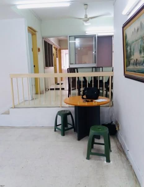 Pangsapuri untuk Dijual di Sea Park Apartment - Amy Lim - Living Room - PropertyGuru.com.my